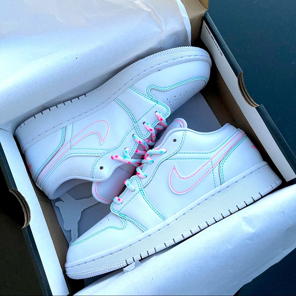 Air Jordan 1 Low GS “south beach” - Picture 9 of 9